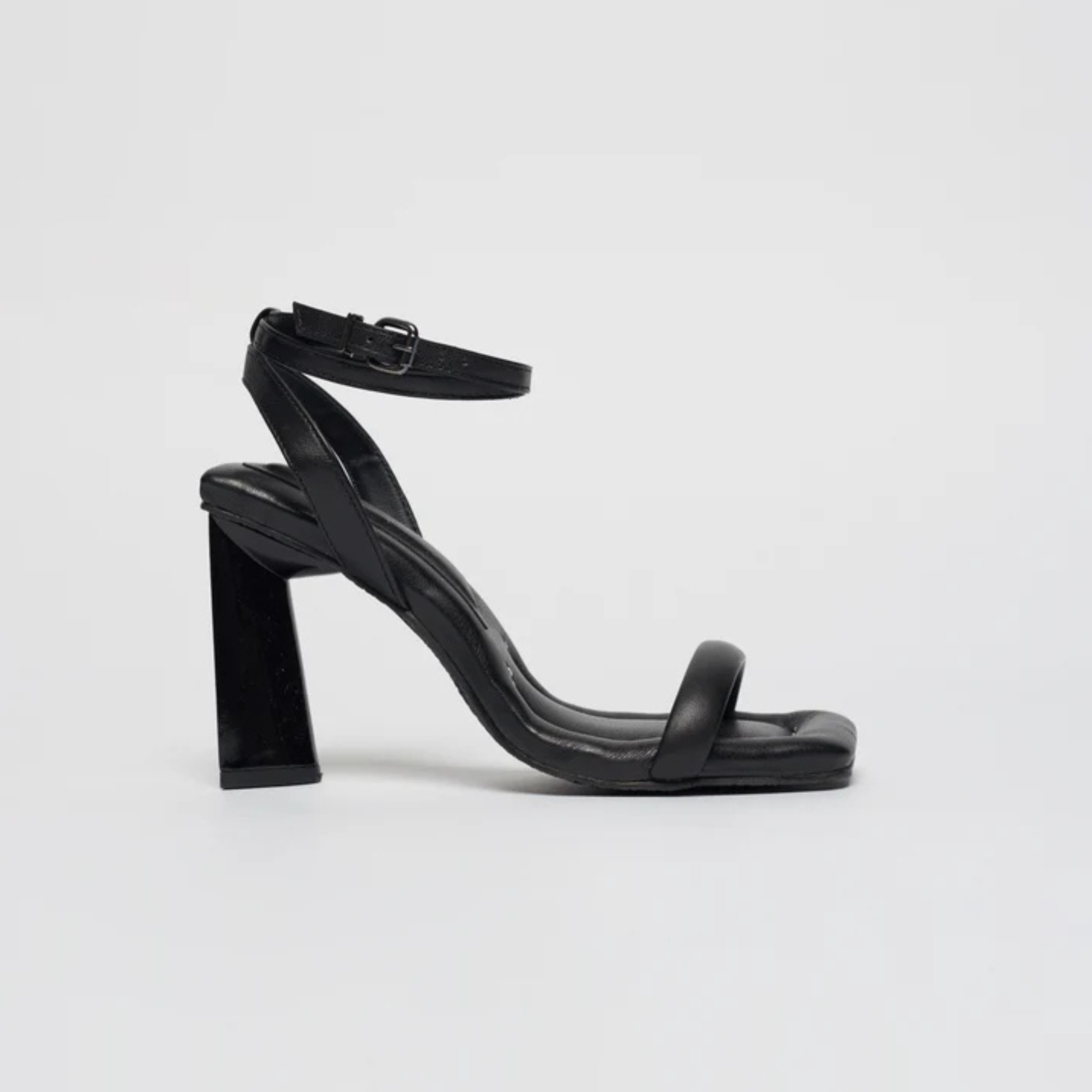 Sandália Couro Salto Alto Preta Wanessa