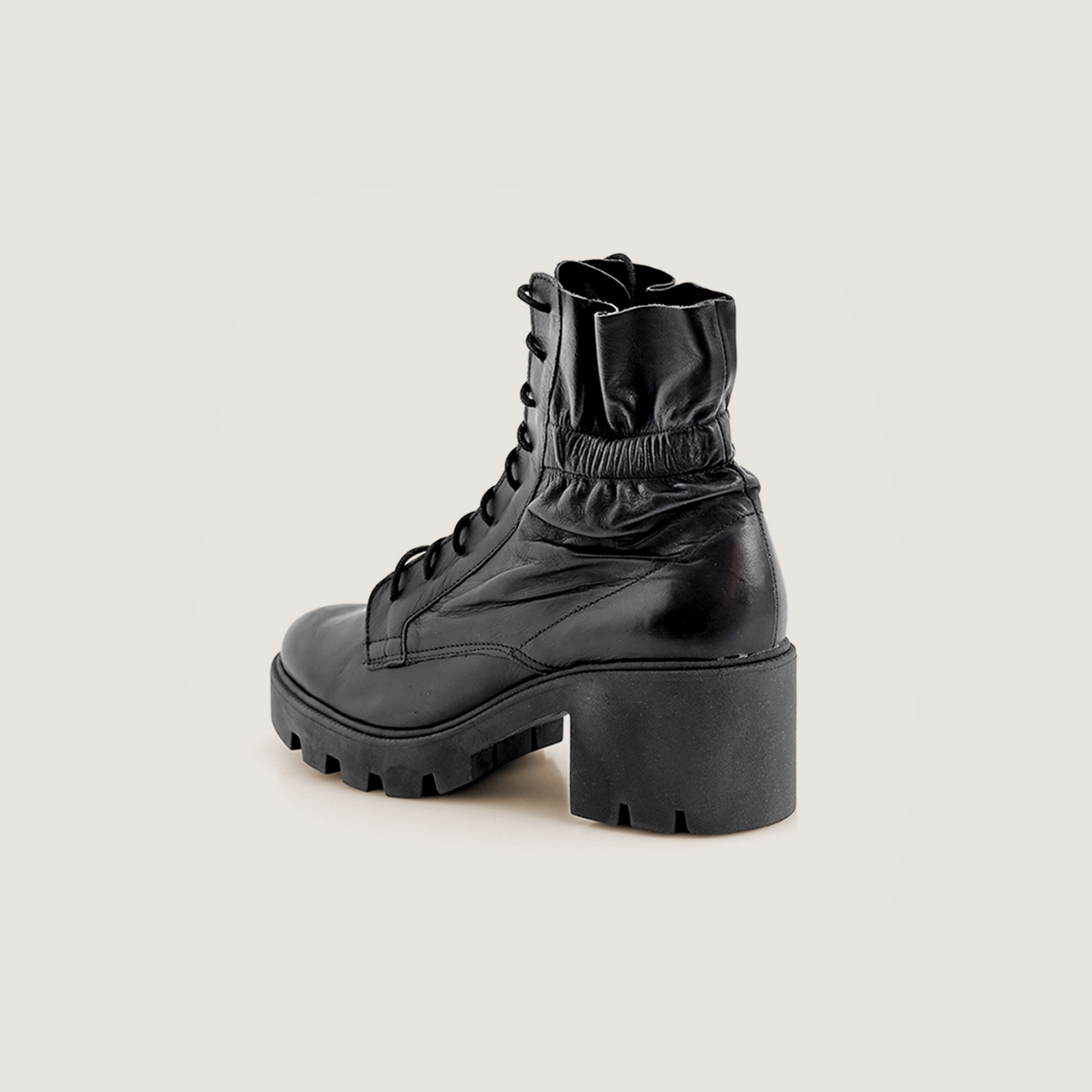 Bota Coturno Tratorada Couro Preta