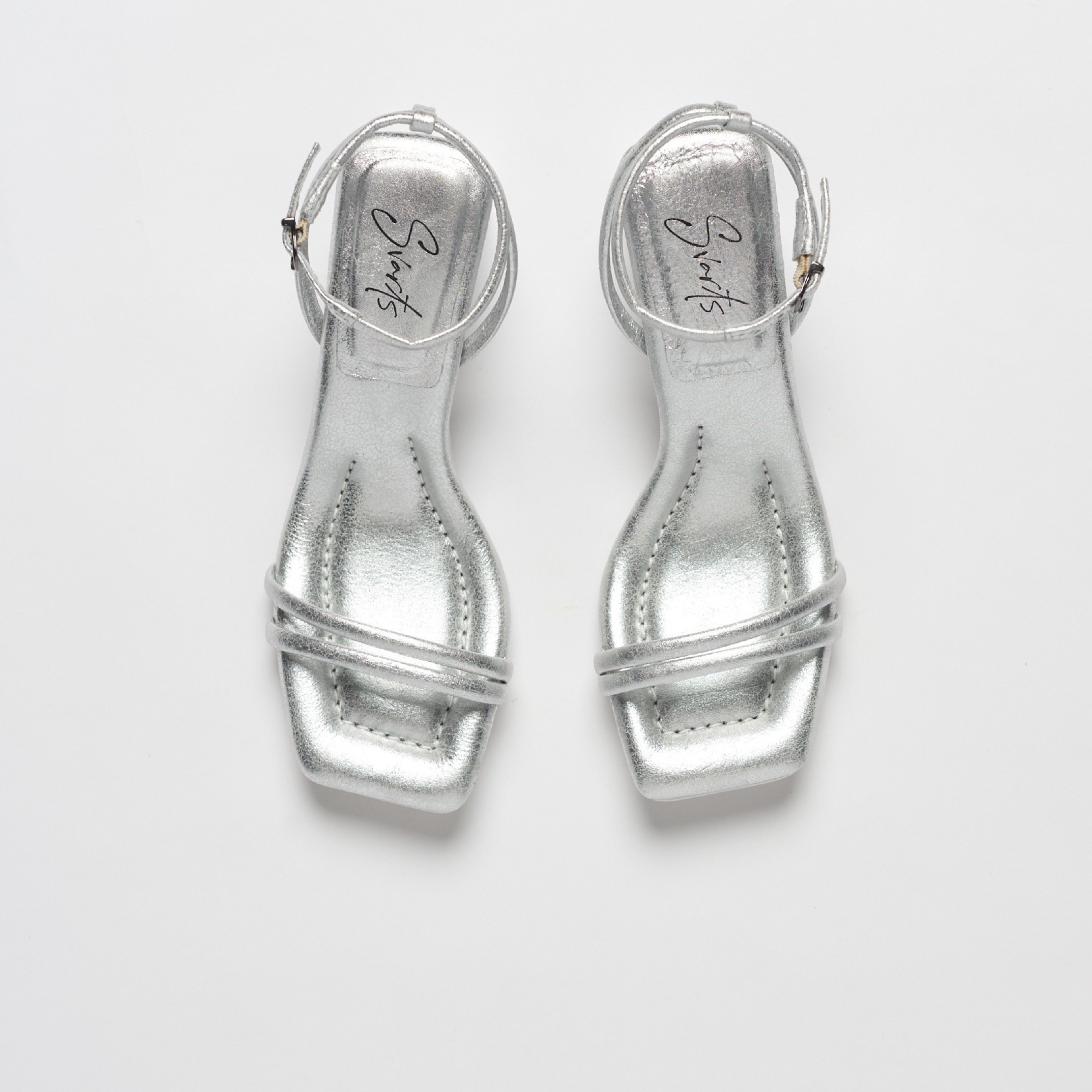 Sandália Couro Salto Baixo Júlia Prata