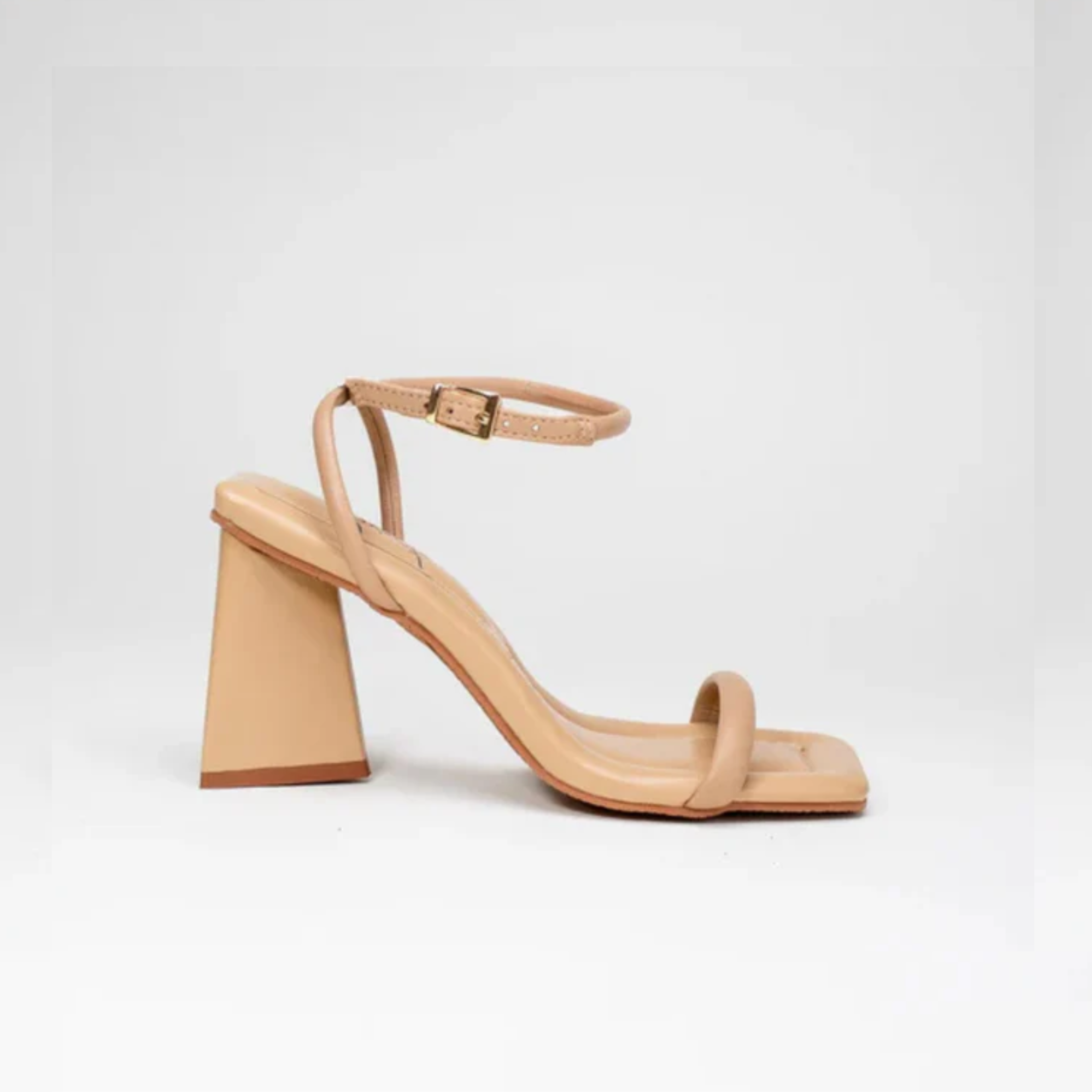 Sandália Couro Salto Bloco Maria Bege
