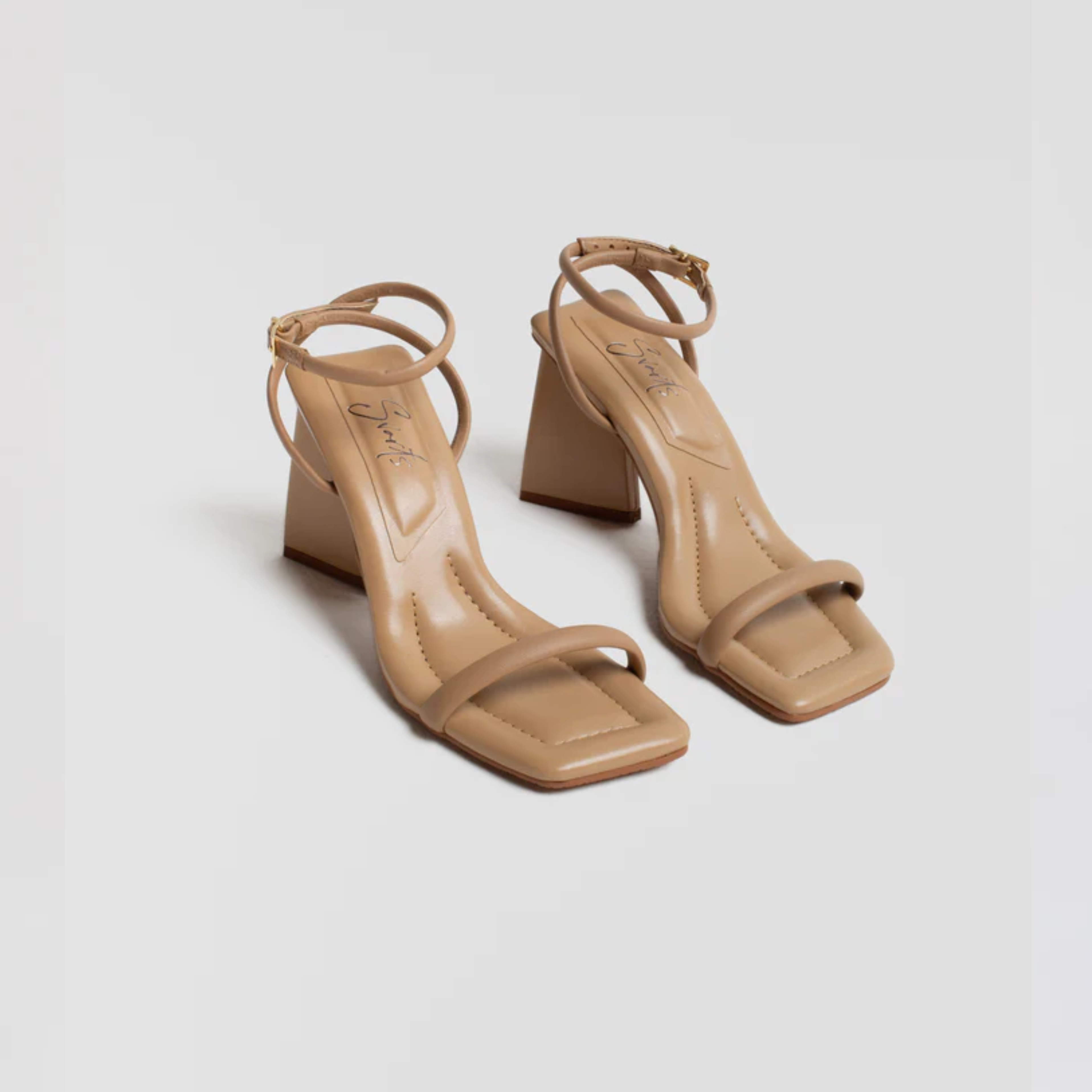 Sandália Couro Salto Bloco Maria Bege