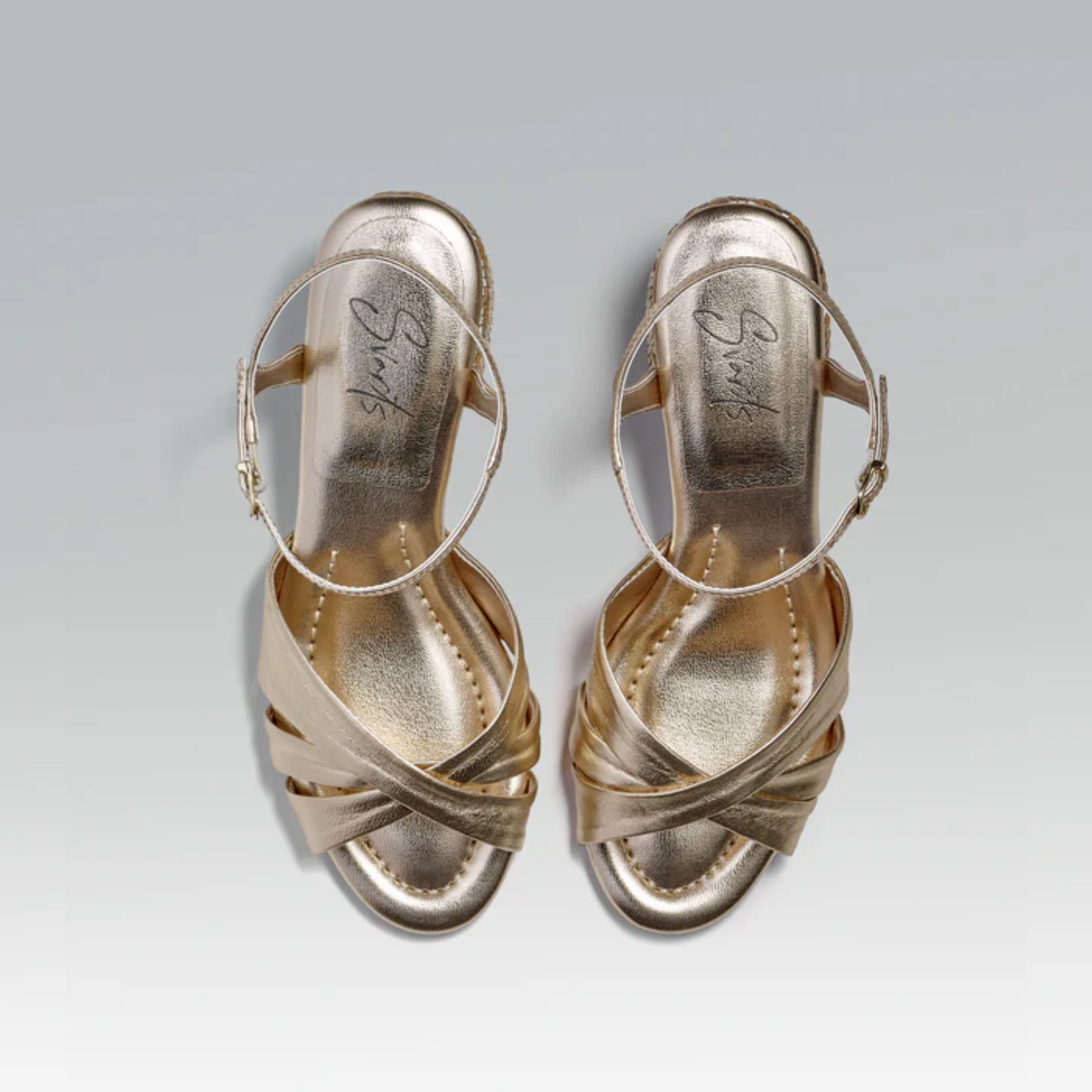 Sandália Couro Salto Baixo Lia Ouro Light