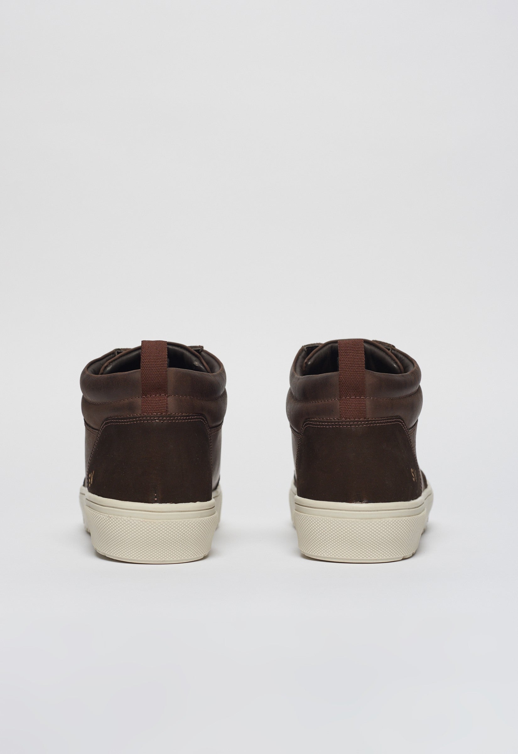 Bota Storm Café