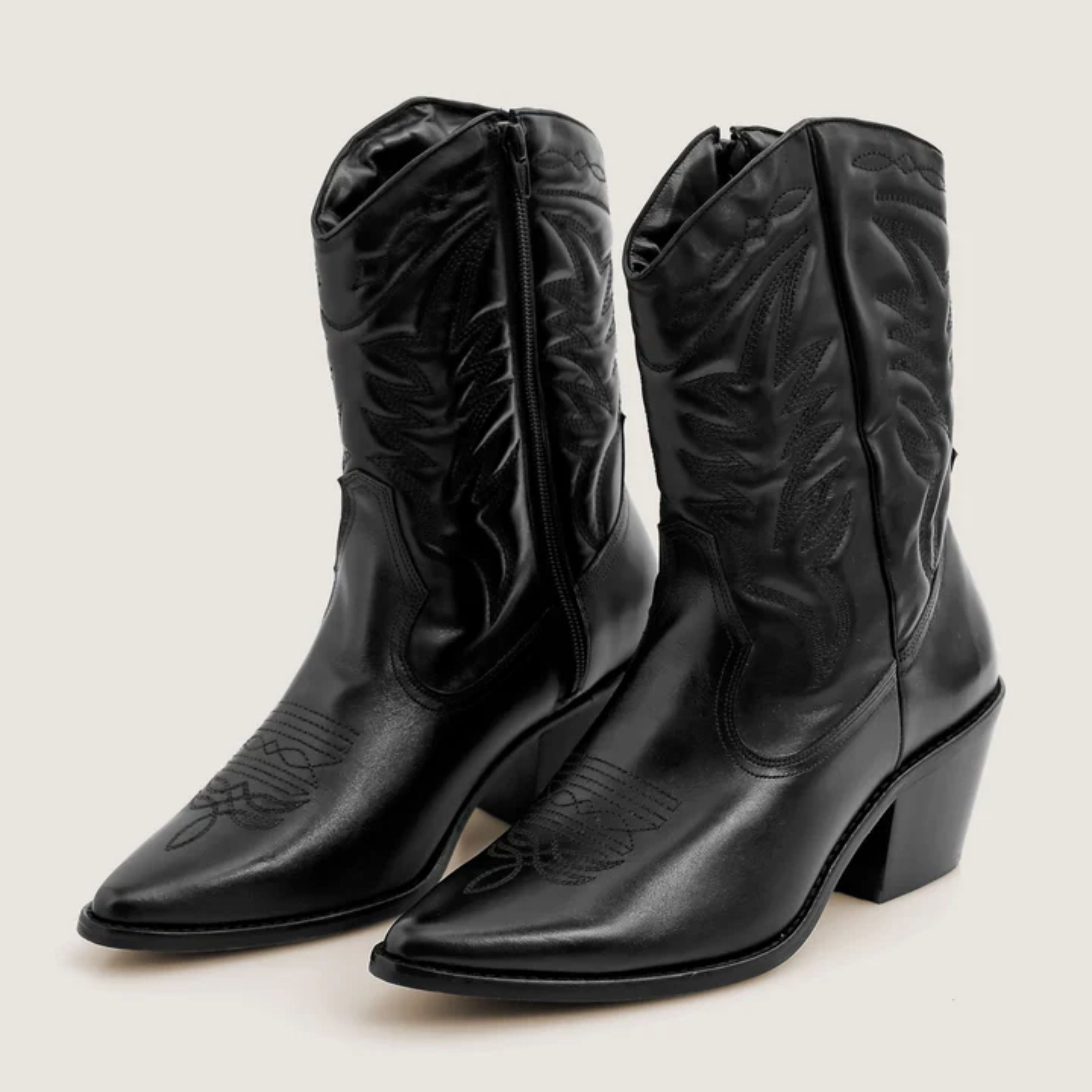 Bota Western Cano Médio Couro Preta