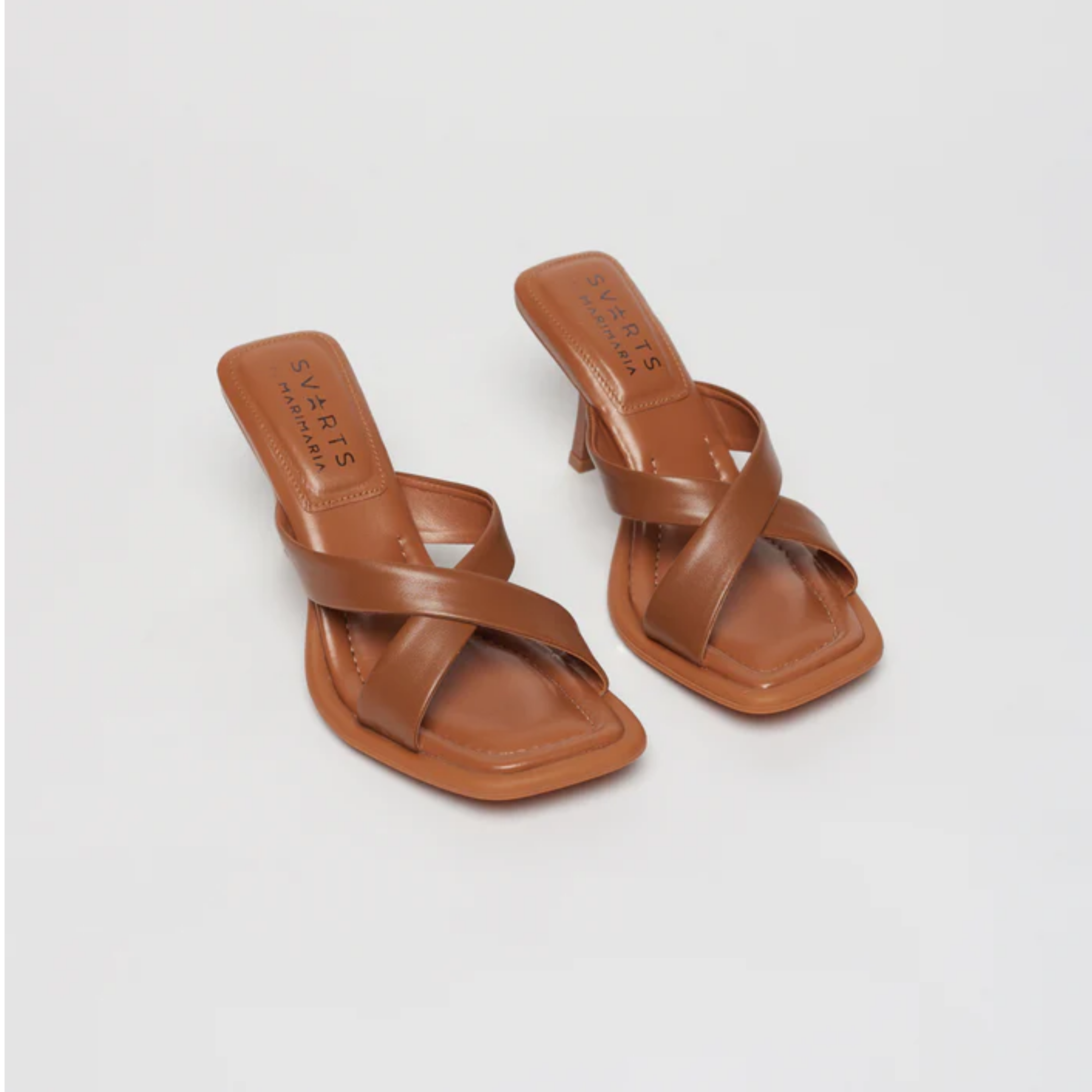 Sandália Couro Salto Médio Mari Maria Tan