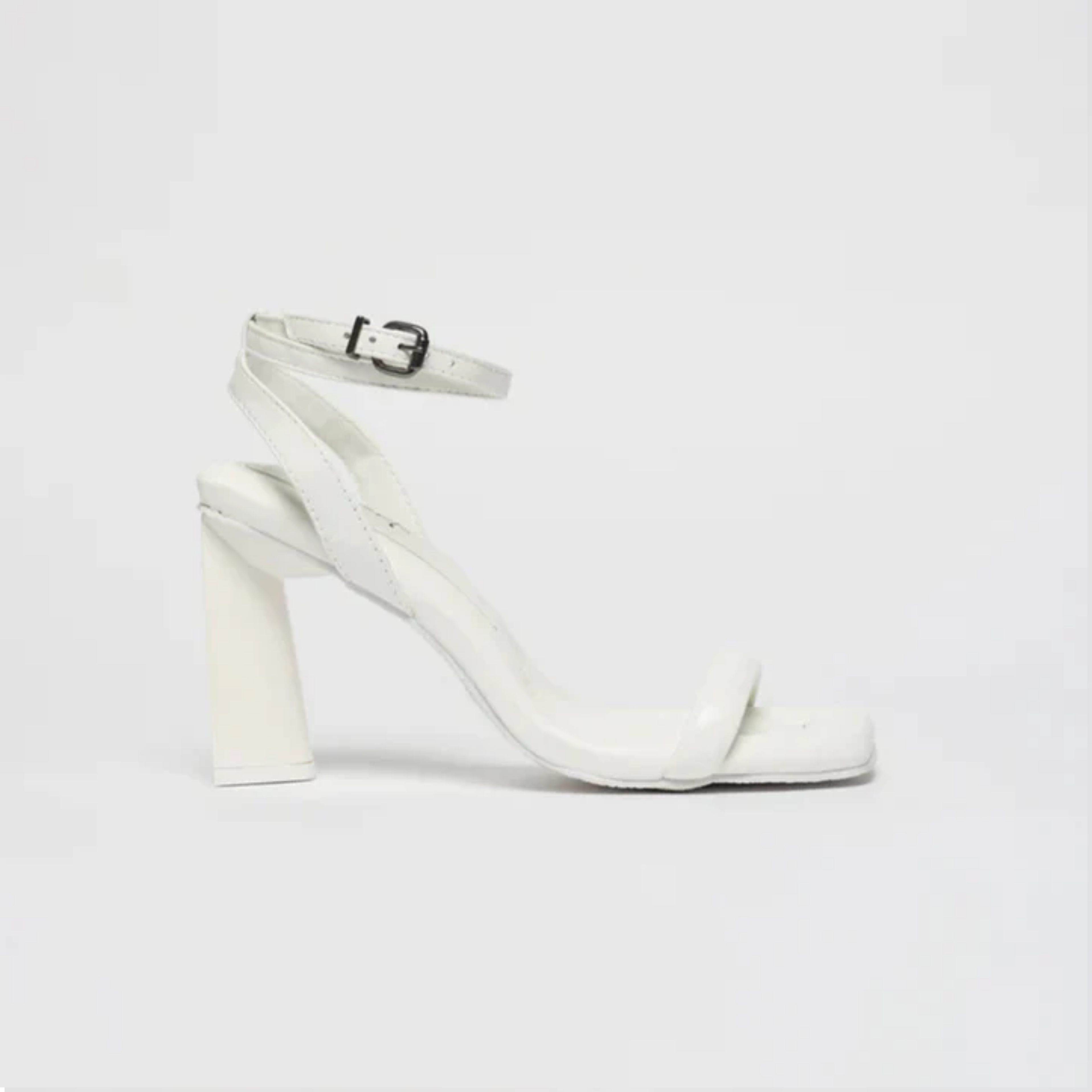 Sandália Couro Salto Alto Branco Wanessa