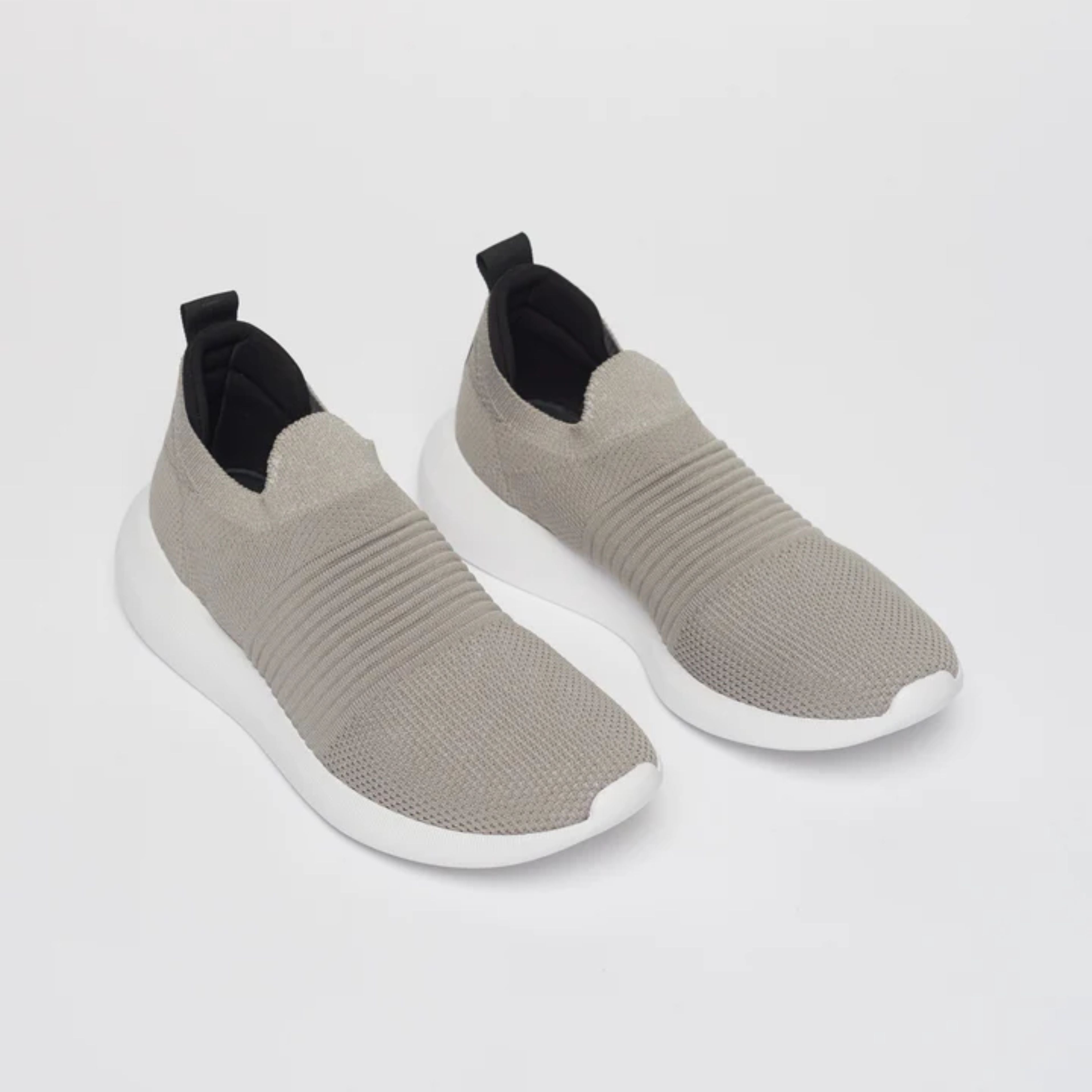 Tênis Knit Slip On Comfy Cinza