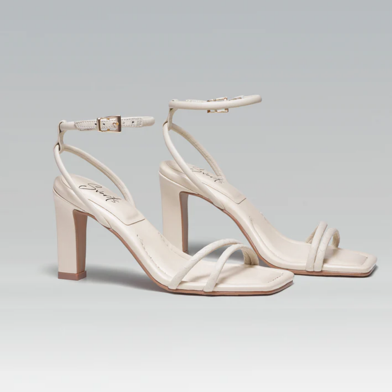 Sandália Couro Salto Alto navalhado Bianca Off White