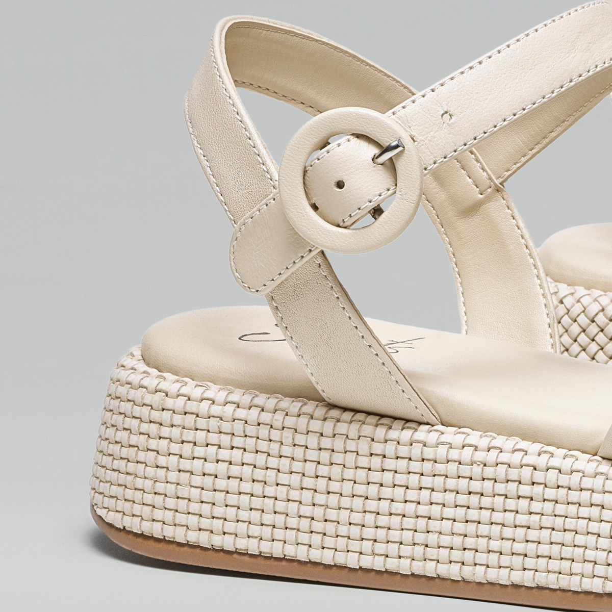 Anabela Flatform Couro Isa Off White