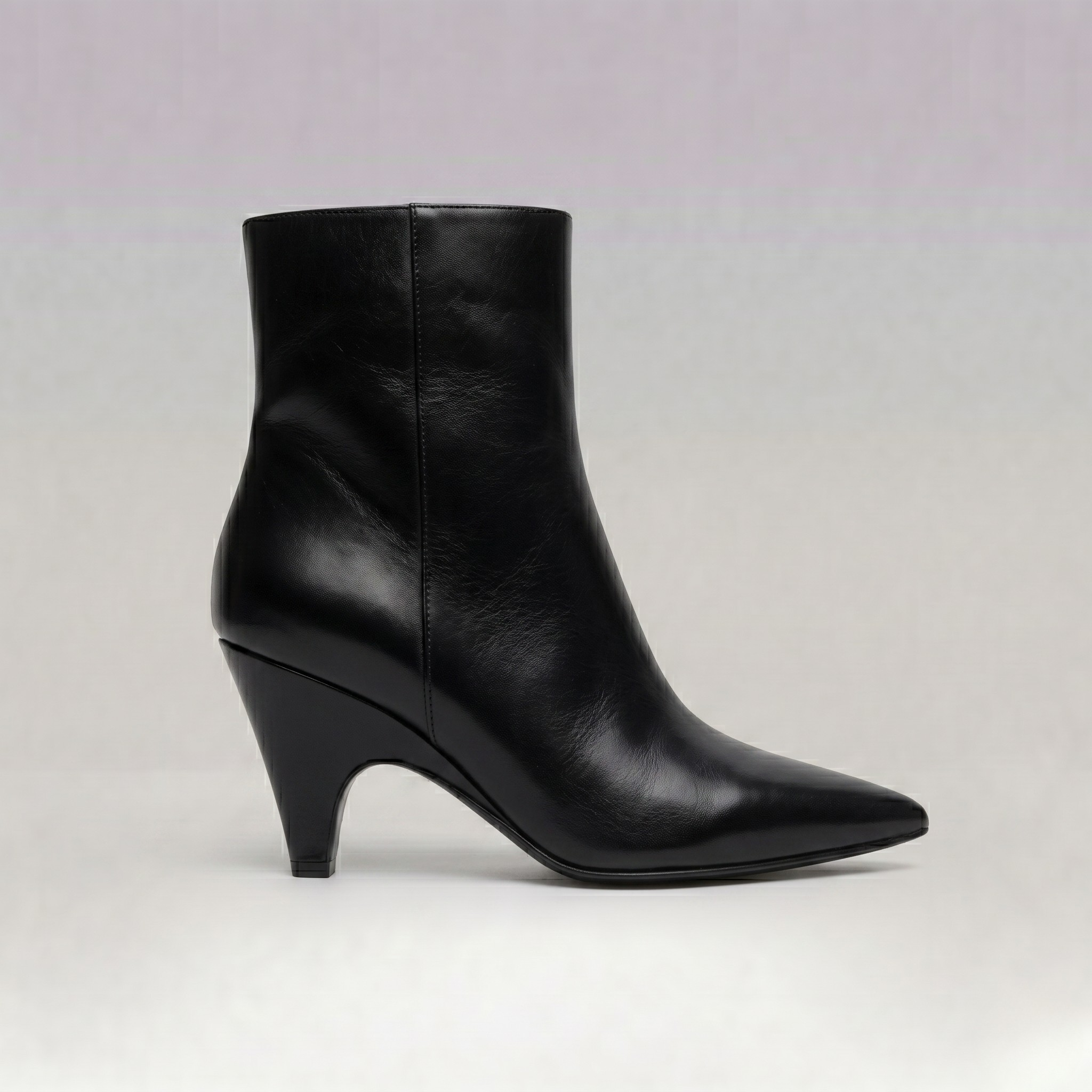 Bota Couro Salto Tria Manu Preta — Svarts