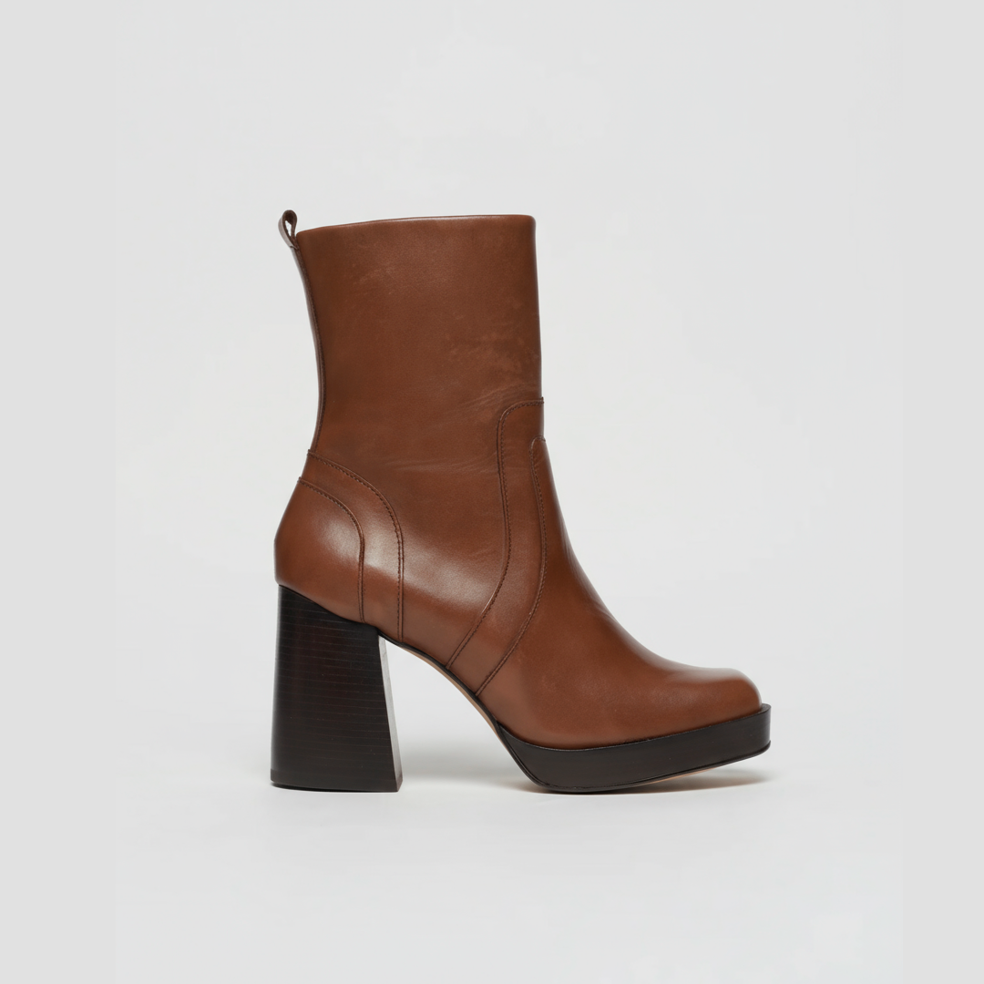Bota Couro Plataforma Cano Médio Salto Bloco Chocolate