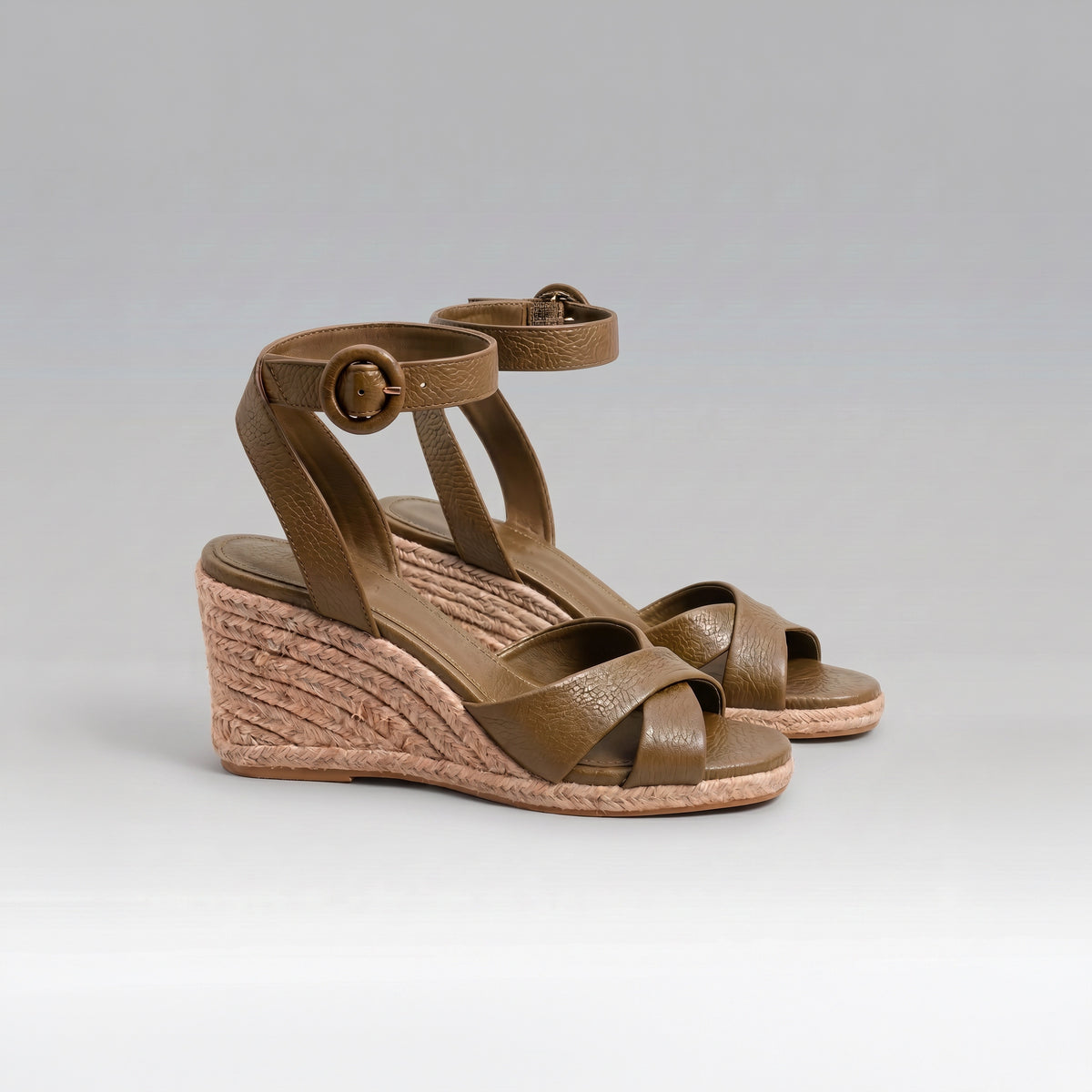 Tabela de Medidas Sandália Anabela Chloé Couro Legítimo e Corda Oliva