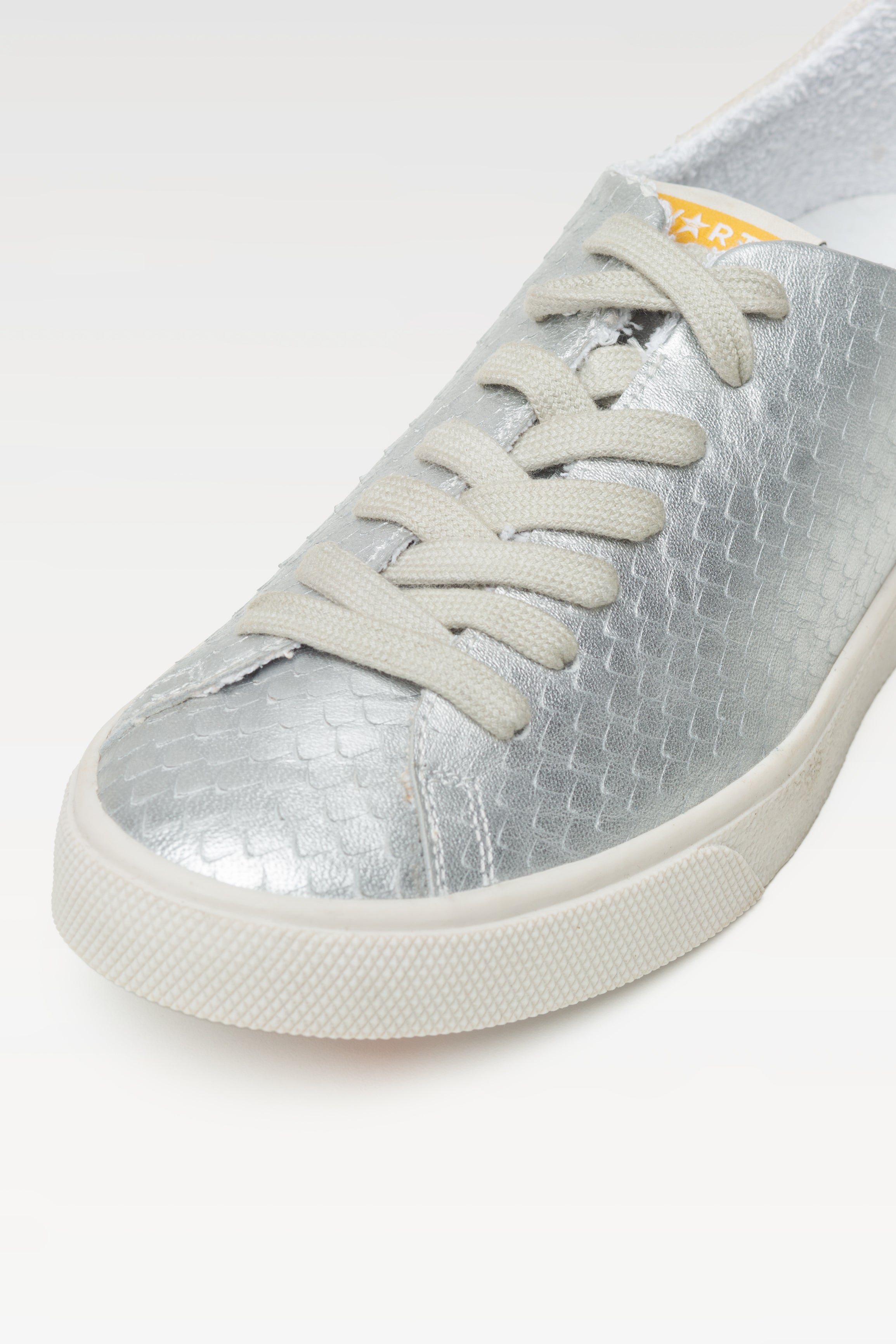 Tênis Adri Couro Snake Prata