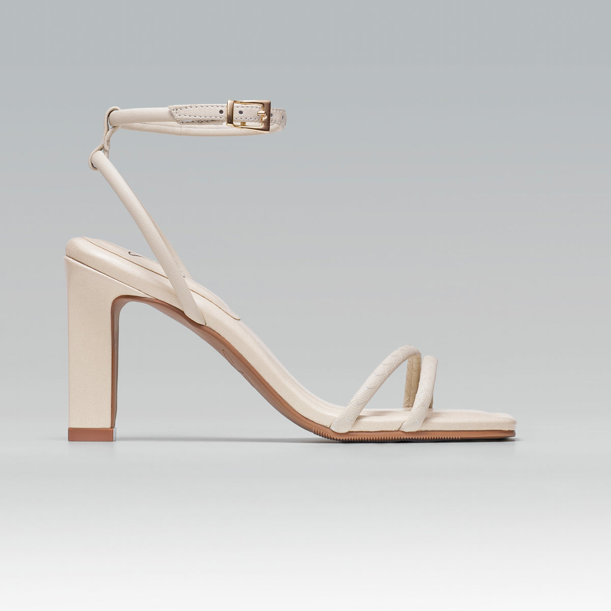 Sandália Couro Salto Alto Navalhado Bianca Off White — Svarts