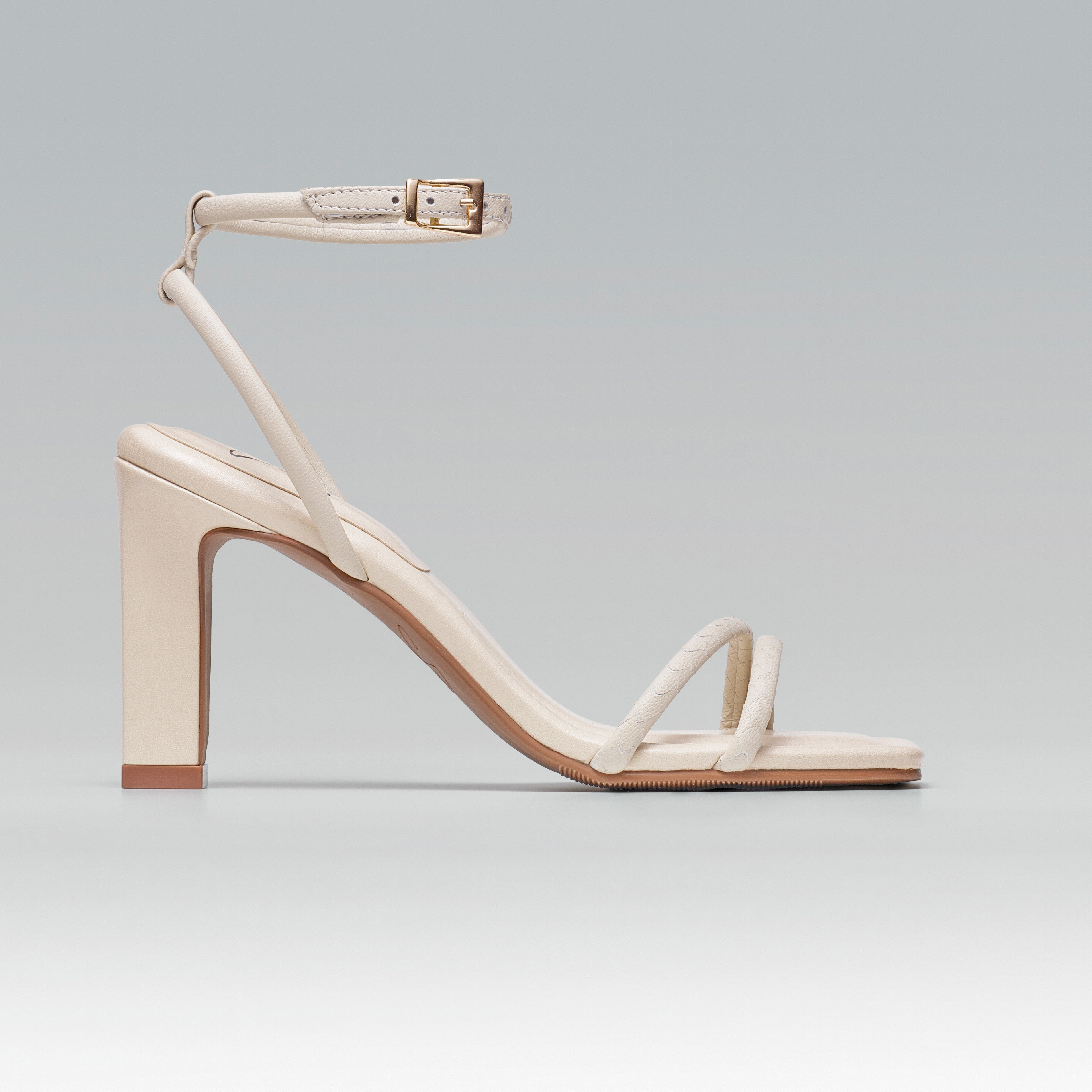 Sandália Couro Salto Alto navalhado Bianca Off White