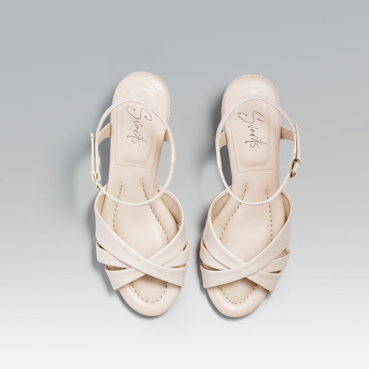 Sandália Couro Salto Baixo Lia Off White