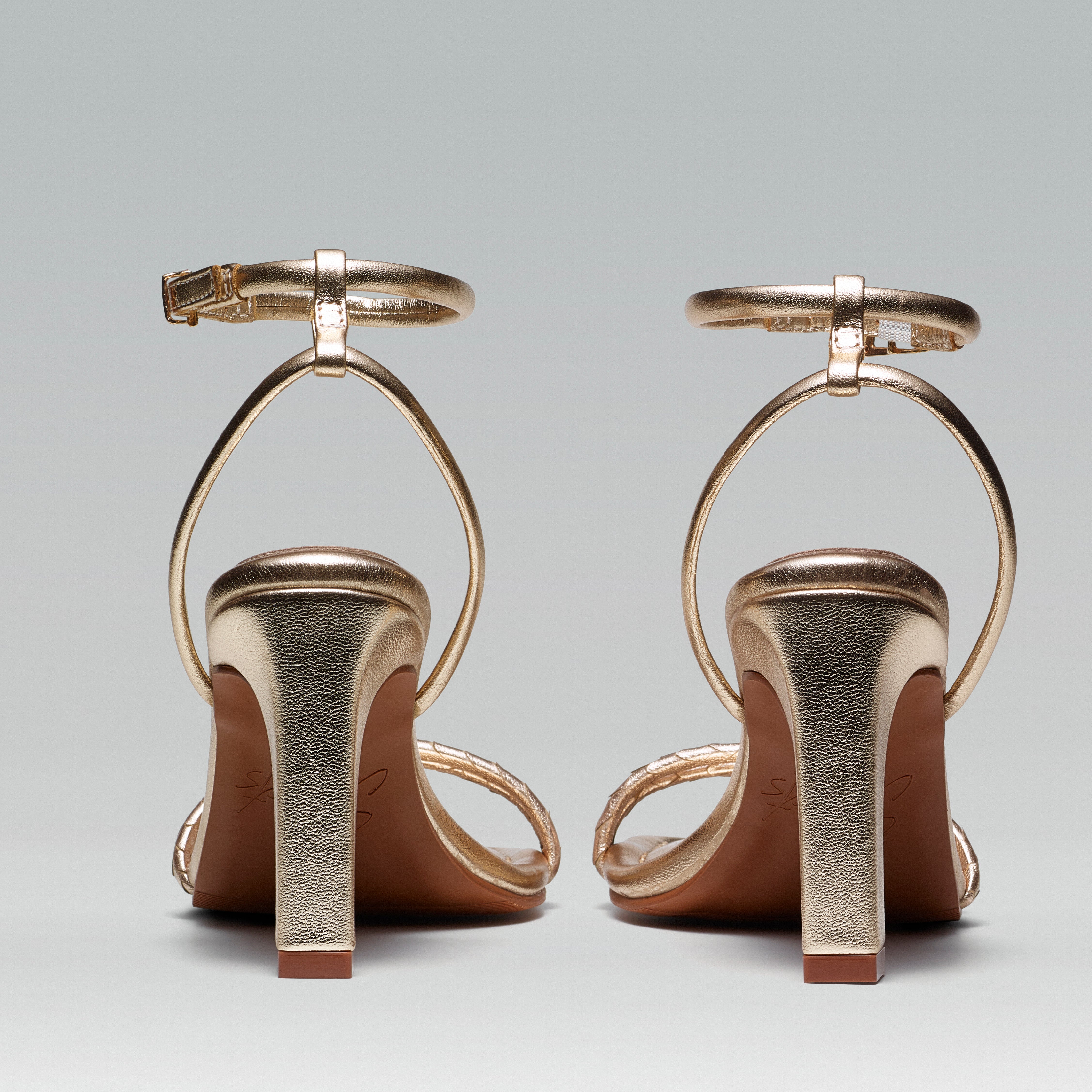 Sandália Couro Salto Alto navalhado Bianca ouro light