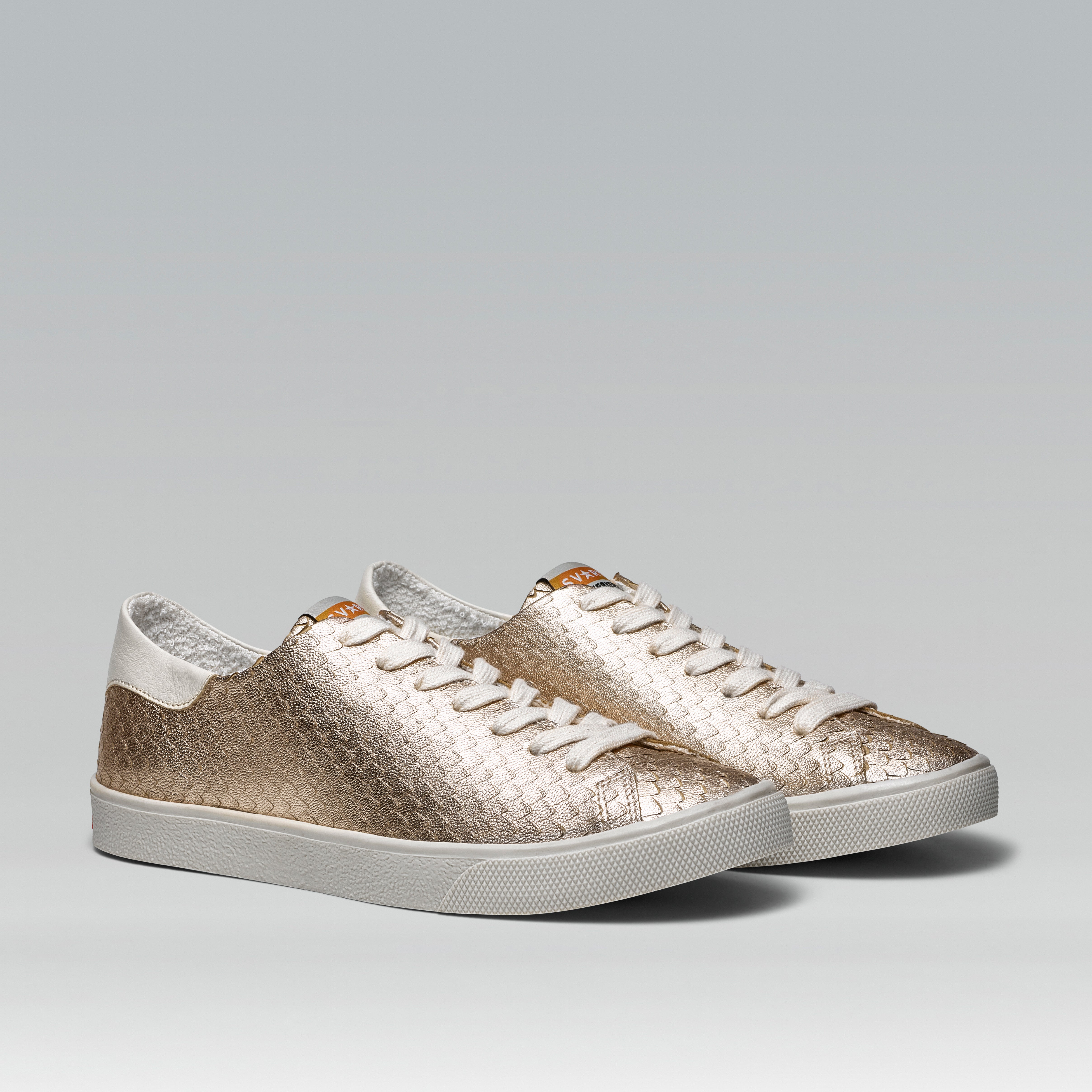 Tênis Adri Couro Snake Ouro Light