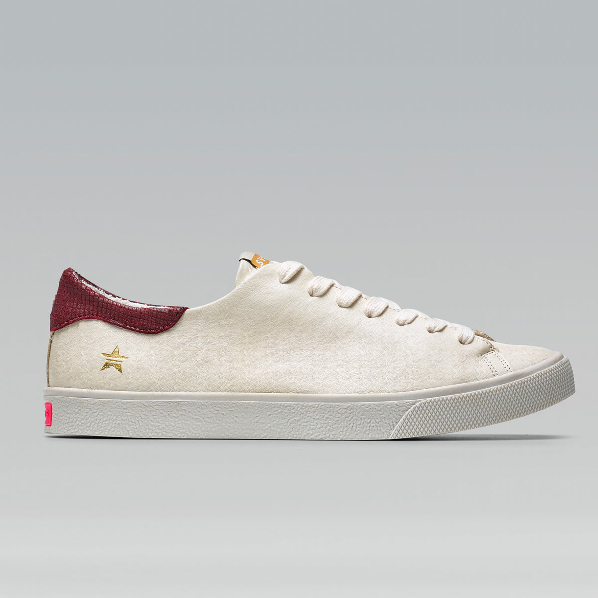 Tênis Adri Couro Liso Off White — Svarts