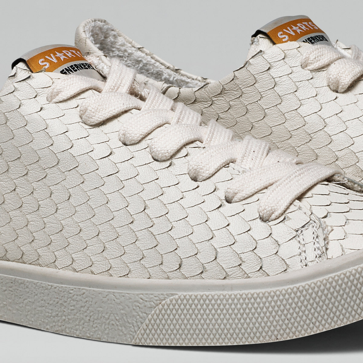 Tênis Adri Couro Snake Off White
