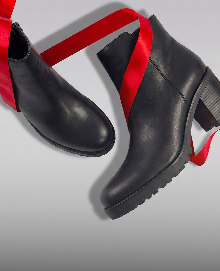 Bota Couro Salto Tria Manu Preta — Svarts