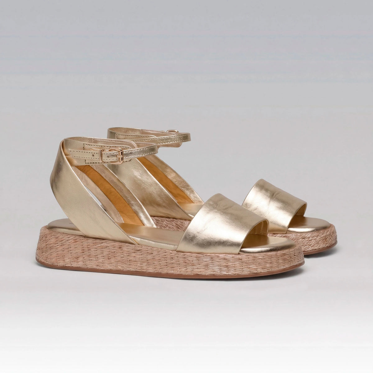 Anabela Flatform Couro Ana Ouro Light
