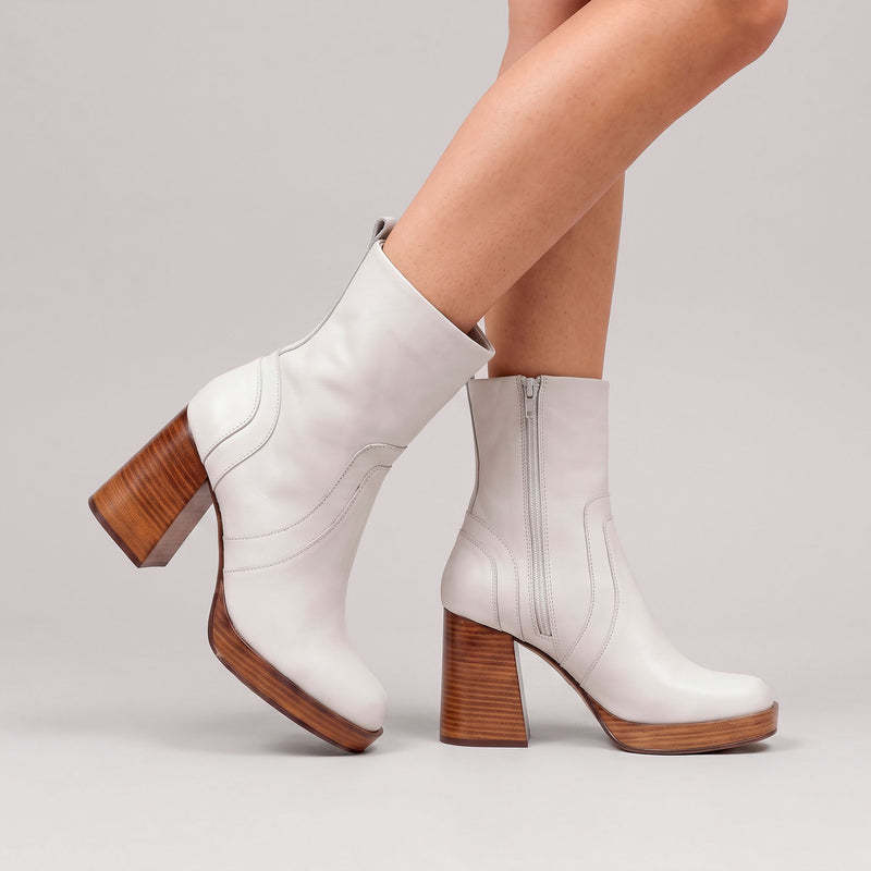 Bota Plataforma Shantal Couro White