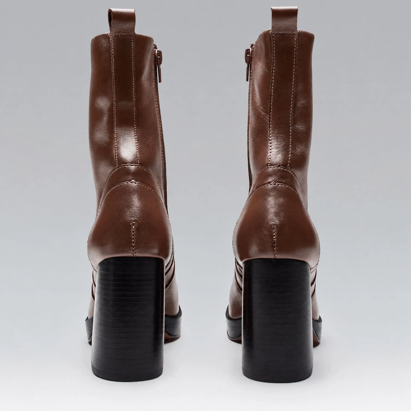 Bota Plataforma Shantal Couro Chocolate