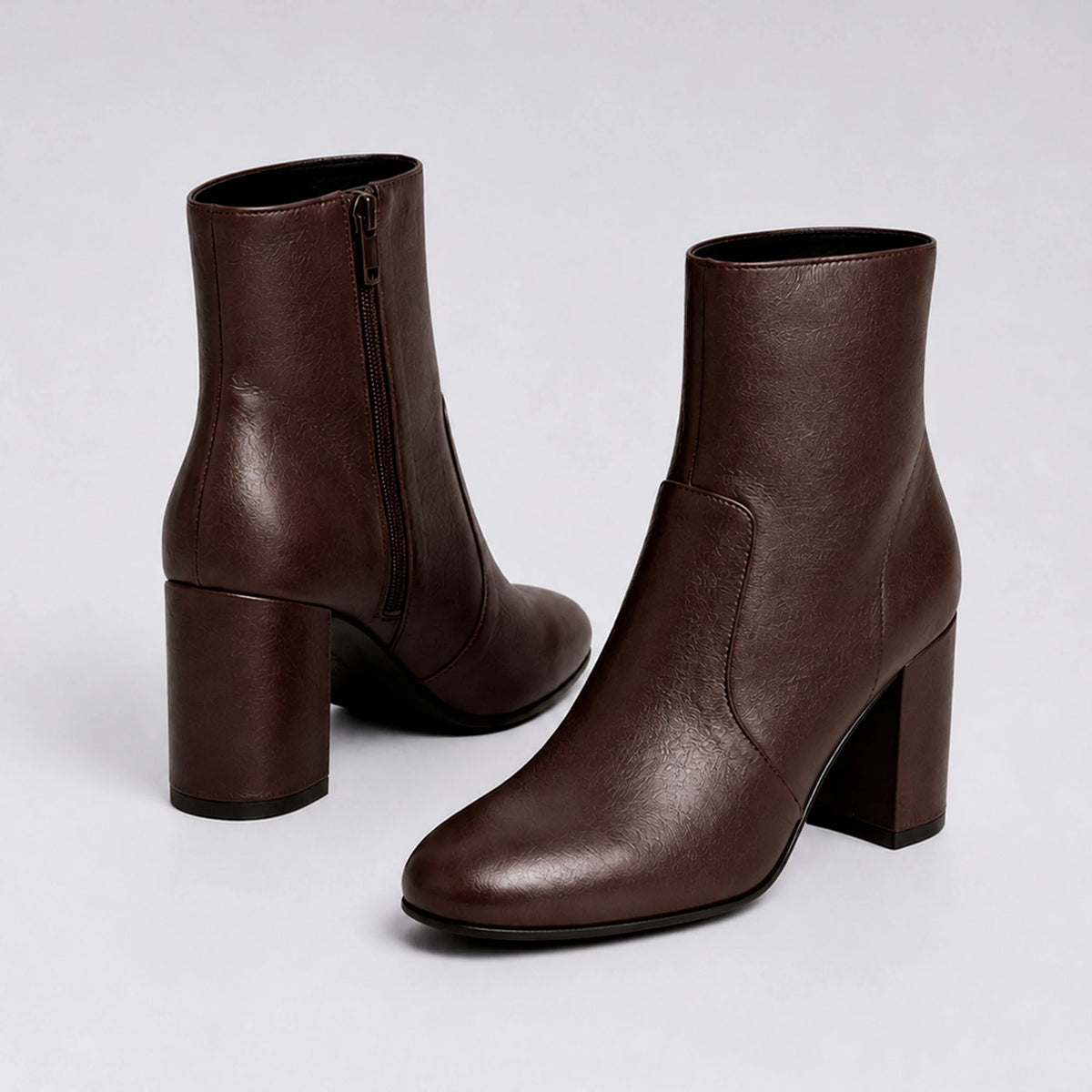 Bota de Couro Salto Bloco Sofia Café