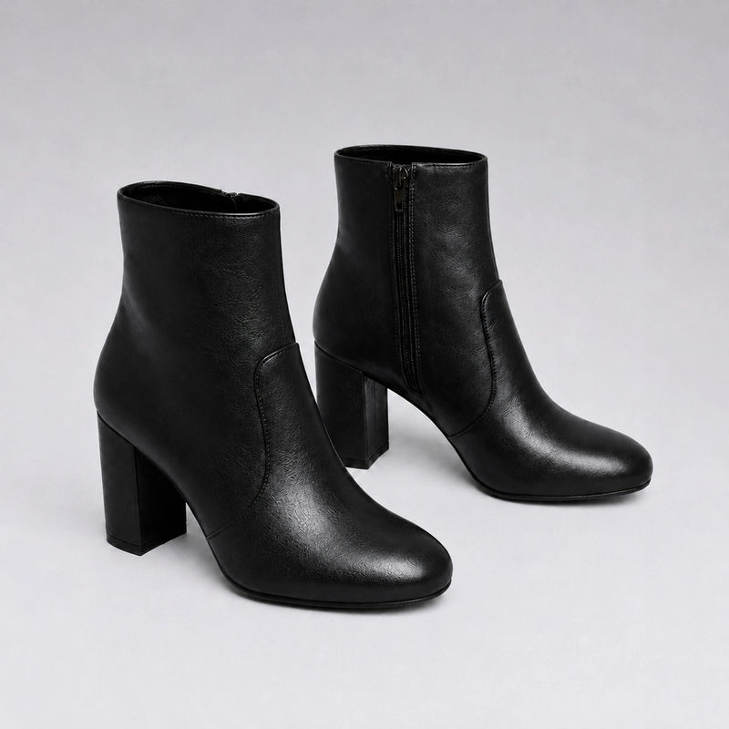 Bota de Couro Salto Bloco Sofia Preta