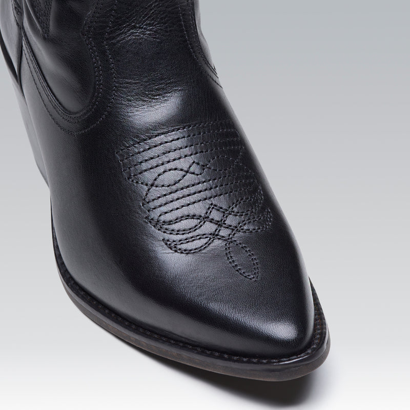 Bota Western Cano Médio Couro Preta