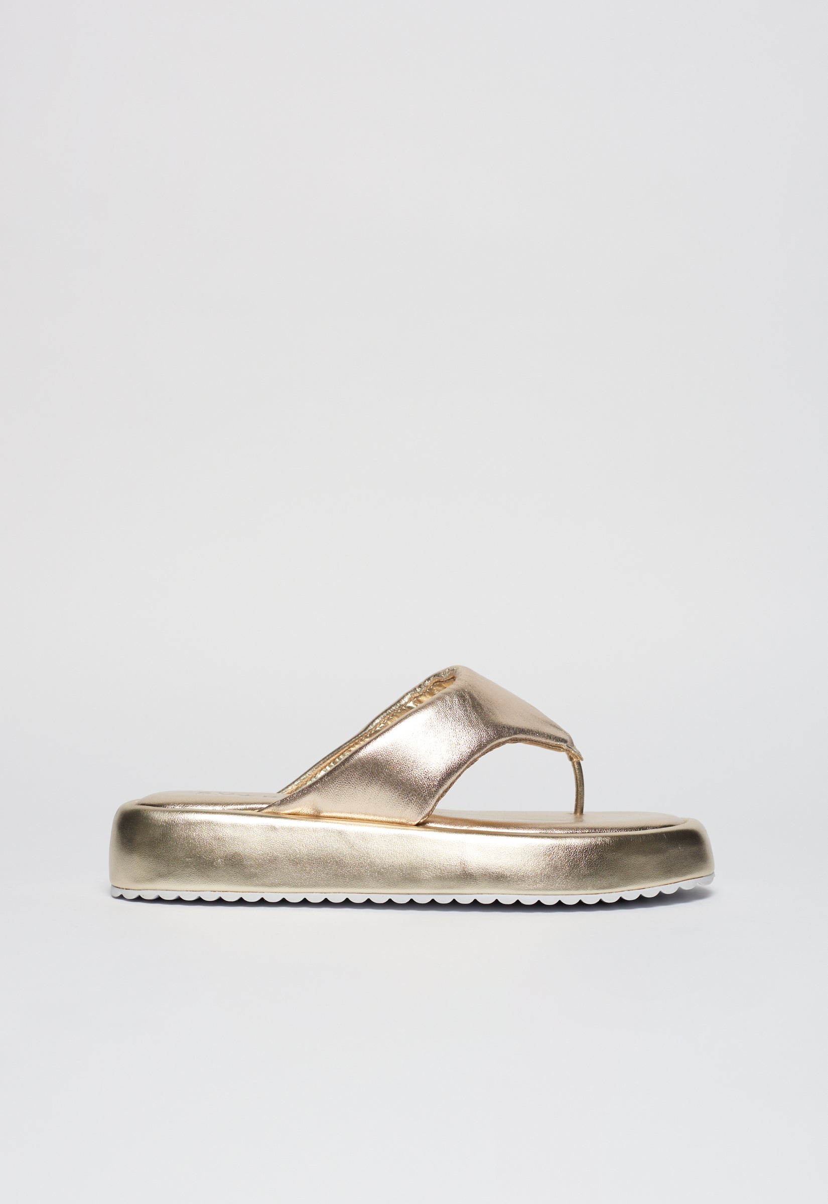 Flatform Couro Mule Mari Maria Ouro Light