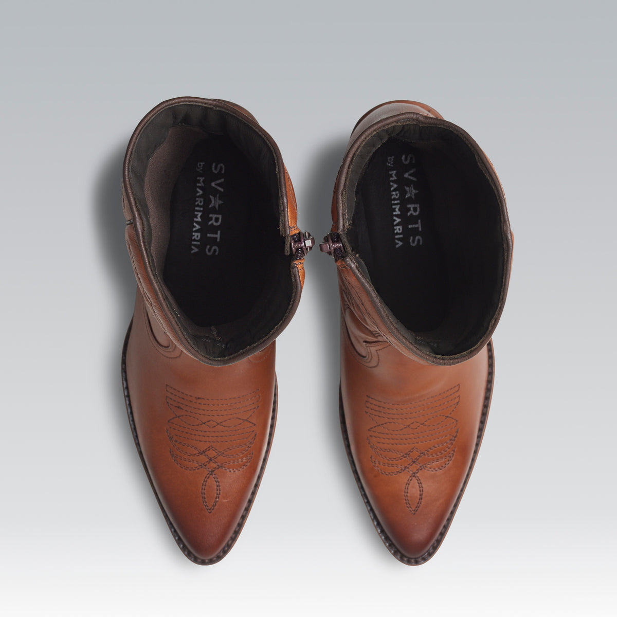 Bota Western Cano Médio Couro Tan